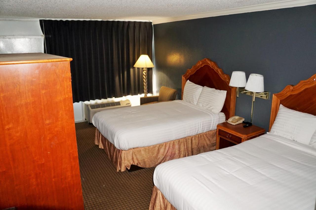 Hotel Elev8 Conroe Zewnętrze zdjęcie