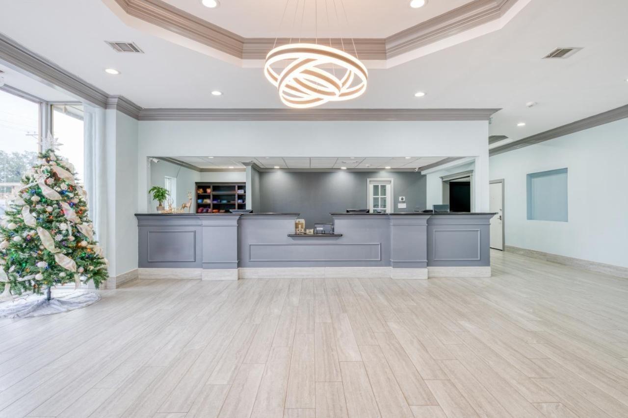 Hotel Elev8 Conroe Zewnętrze zdjęcie