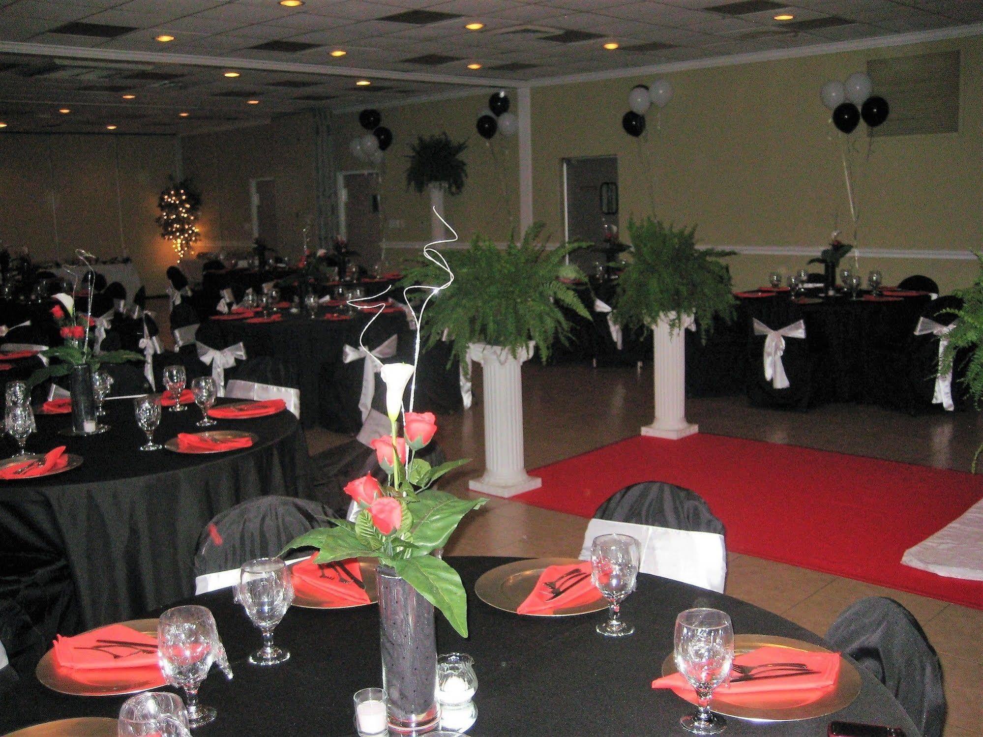 Hotel Elev8 Conroe Zewnętrze zdjęcie