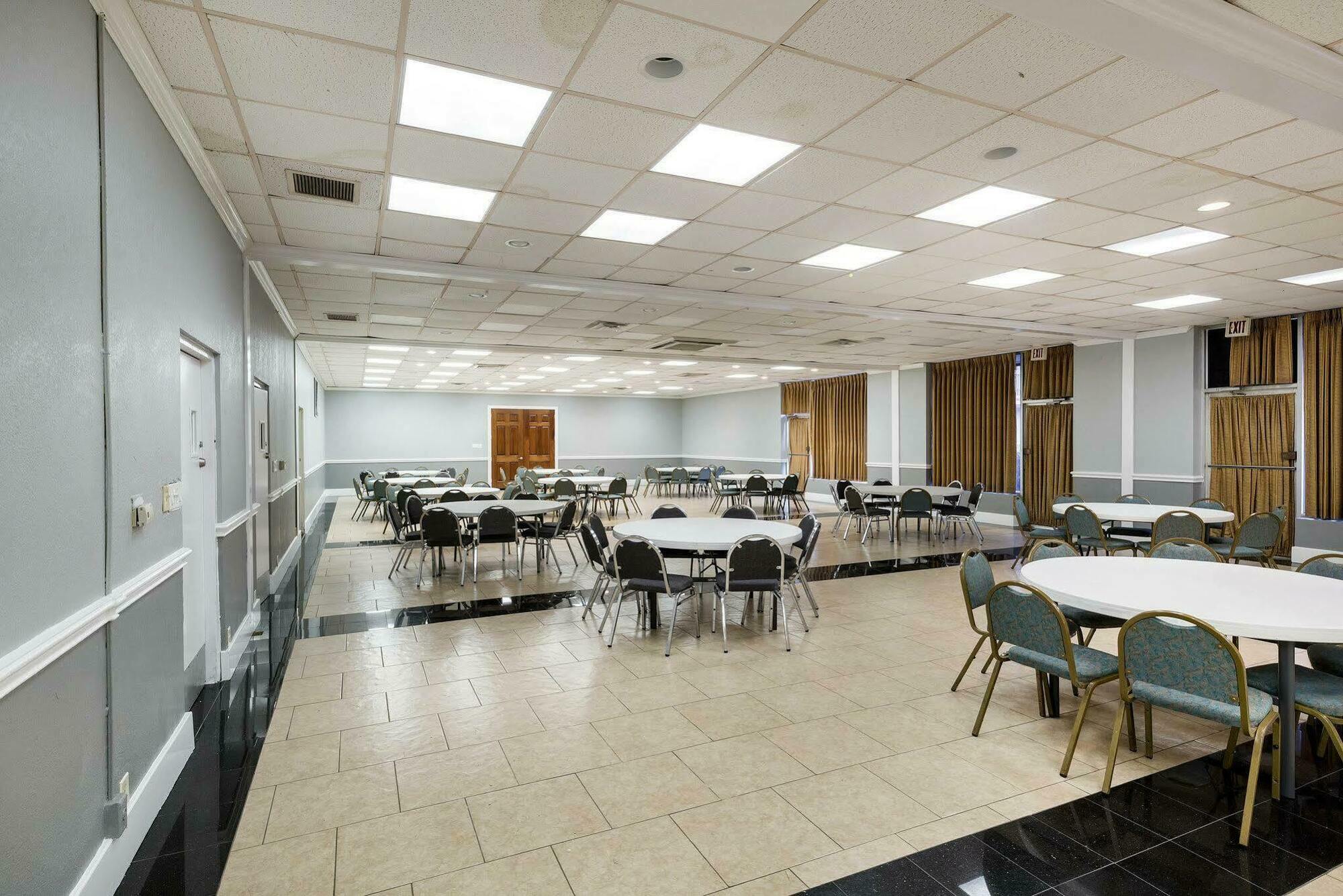 Hotel Elev8 Conroe Zewnętrze zdjęcie